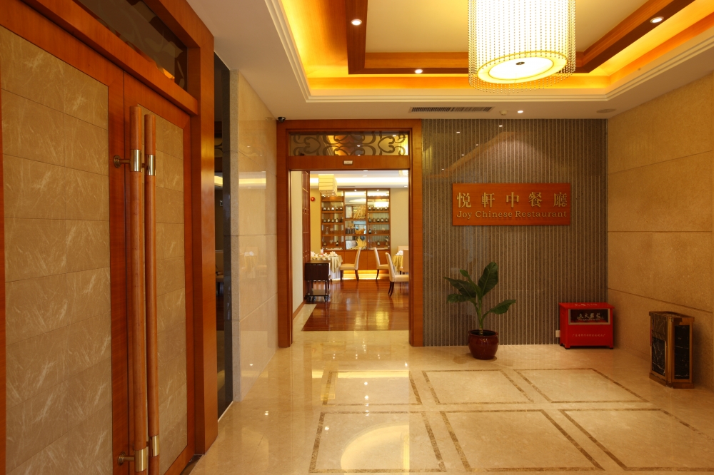 酒店中餐廳入口門(mén)廳裝修效果